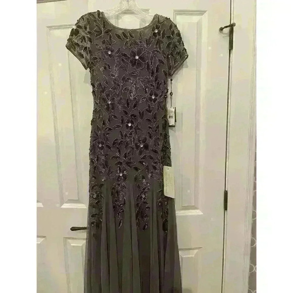 Adrianna Papell Floral Embroidered Beaded Godet Gown Dress, Lead Gray, Size 2P - Picture 9 of 9